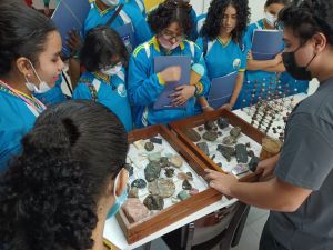 Laboratório de Cristalografia e Mineralogia